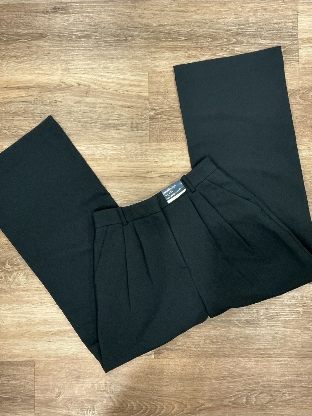 Abercrombie & Fitch Black Wide-Leg Pleated Trousers